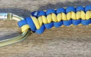 blue and gold paracord keychain