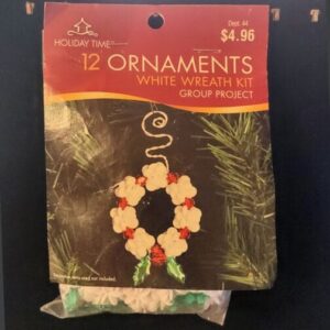 white wreath ornament kit 1