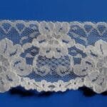 ivory lace 2 1/2" by 9 yds 2 ft