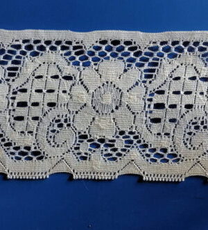 light tan lace 3 1/2" by 62"