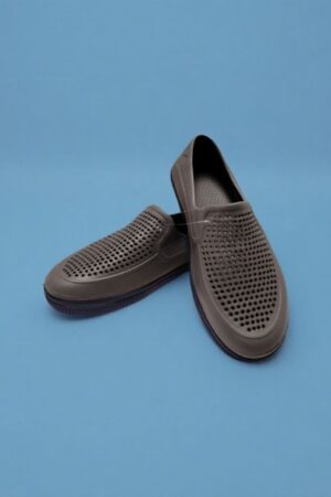 South Beach slip-ons by Mad Man