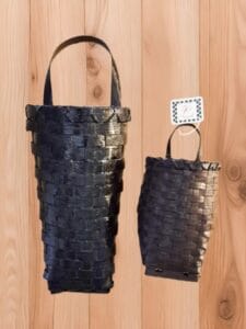 set of 2 wall hanging baskets nb