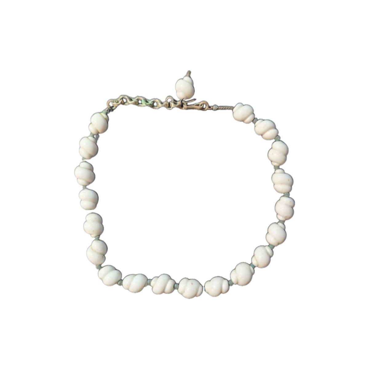 Vintage 16 inch White Glass Necklace with Coral-Inspired Beads 1 Vintage 16" with white glass Coral‑Inspired Beads with and Adjustable Chain